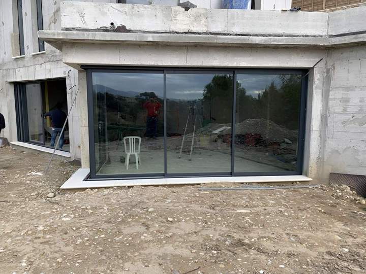 Pose de porte extérieure Nice